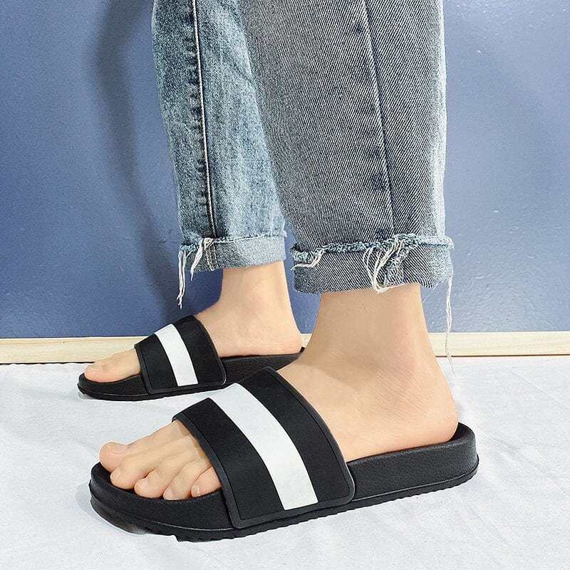 ComfyStride™: The Ultimate Indoor-Outdoor Slip-On Experience