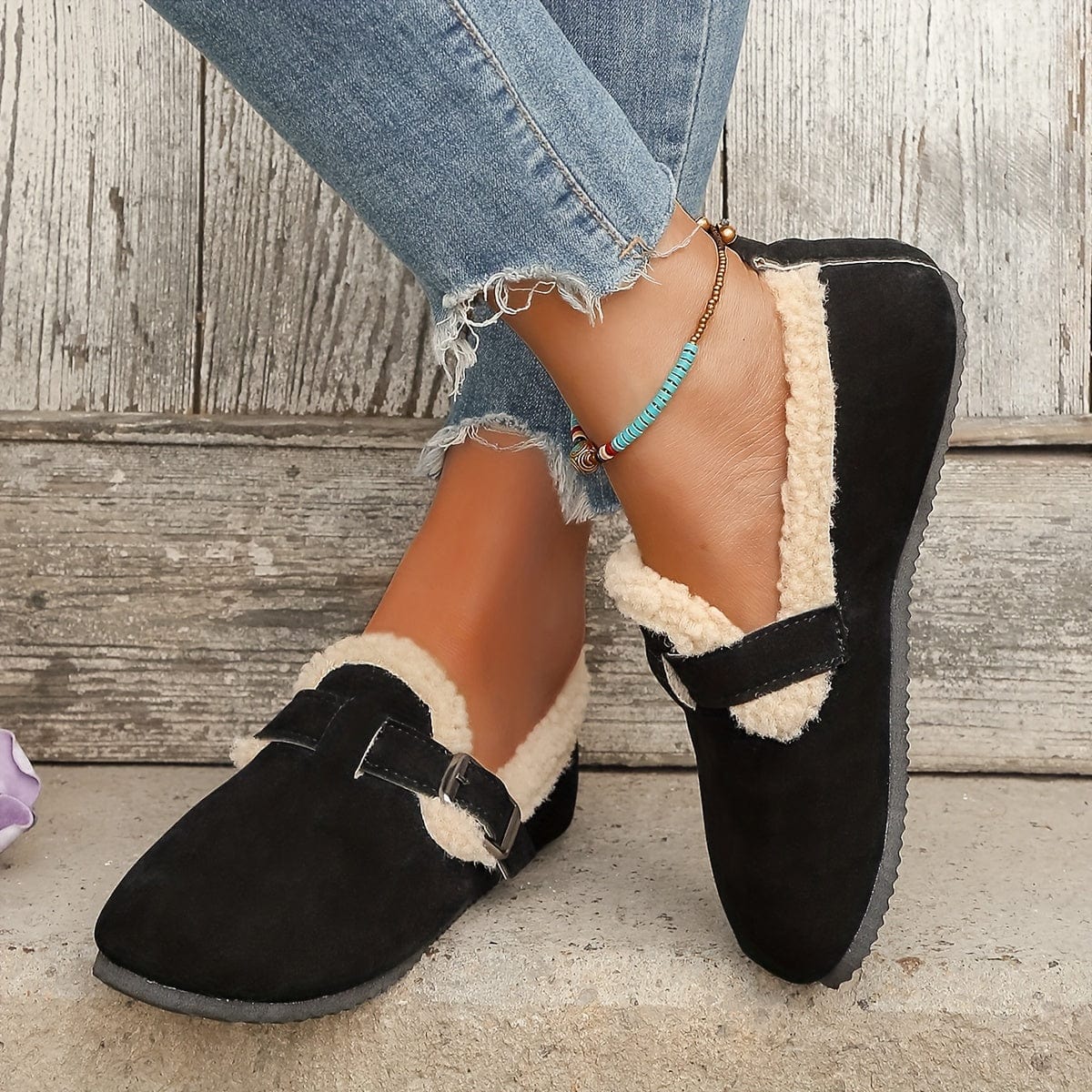 CozyPlush™ Women's Winter Flats – Soft, Warm Slip-Ons with Plush Lining