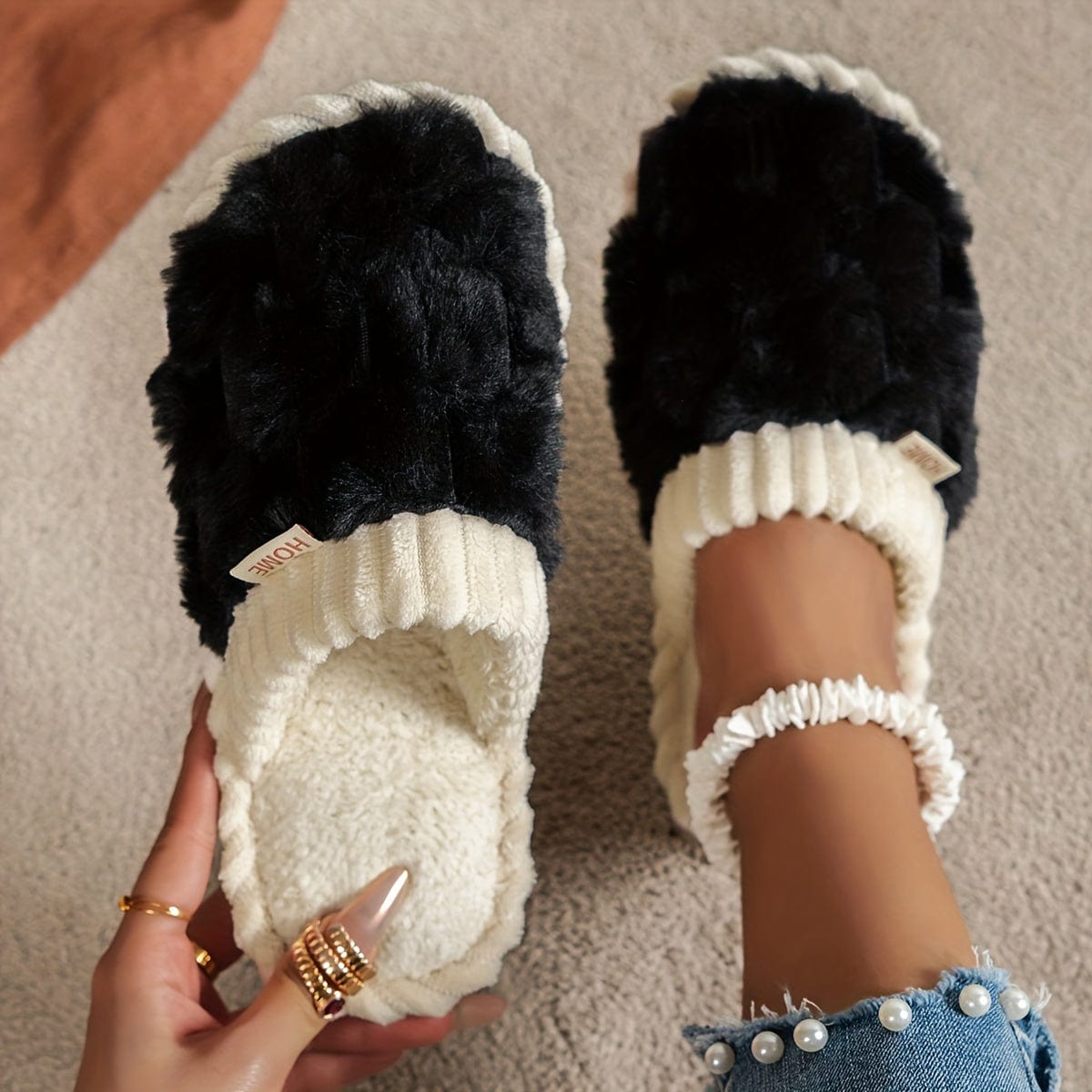 CozyPlush™ Winter Slippers – Ultimate Comfort & Warmth for Your Feet!