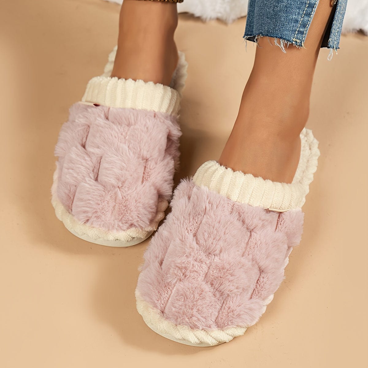 CozyPlush™ Winter Slippers – Ultimate Comfort & Warmth for Your Feet!