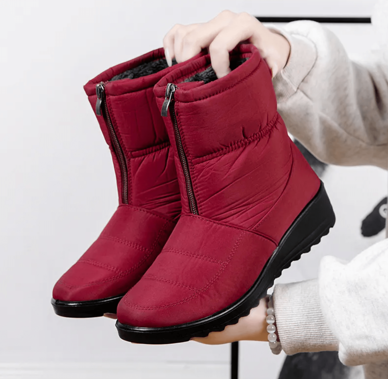 ComfortStride™: The Ultimate Fusion of Style & Comfort in Boots